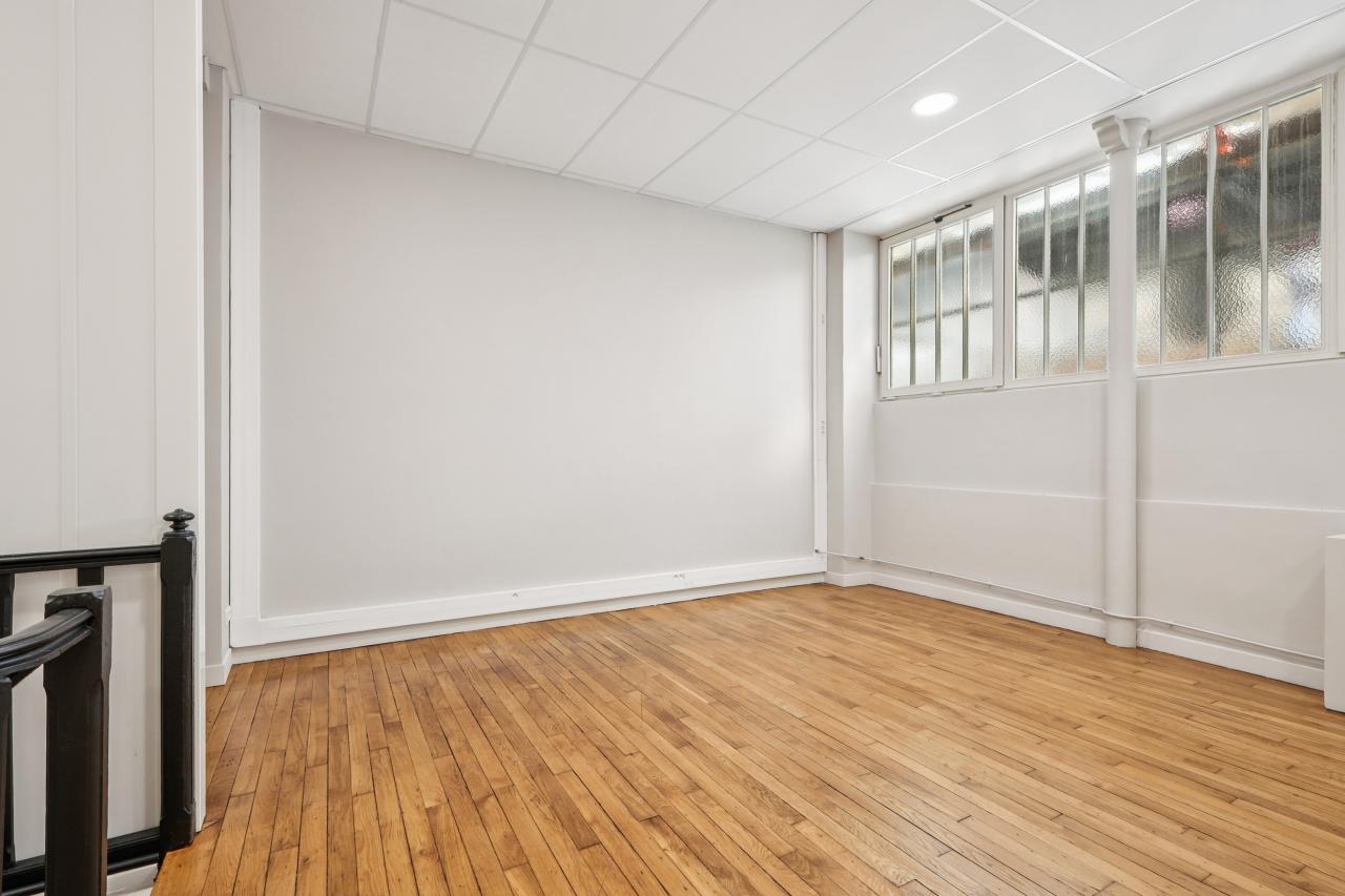 Bureau Paris 197m² Location bureau Paris OLBUR2427225 7
